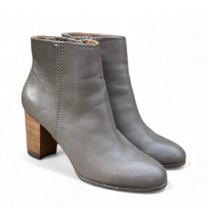 Vionic Kennedy Leather Ankle Boot in Oyster Gray Women’s Size 9 1/2